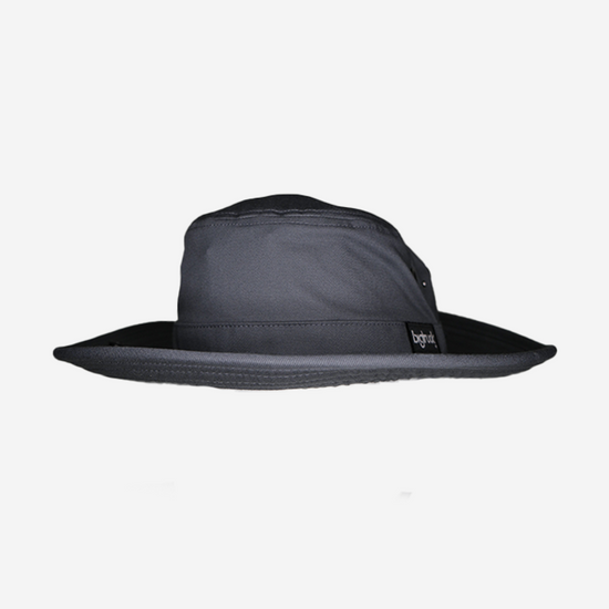 Charcoal Brim Beach